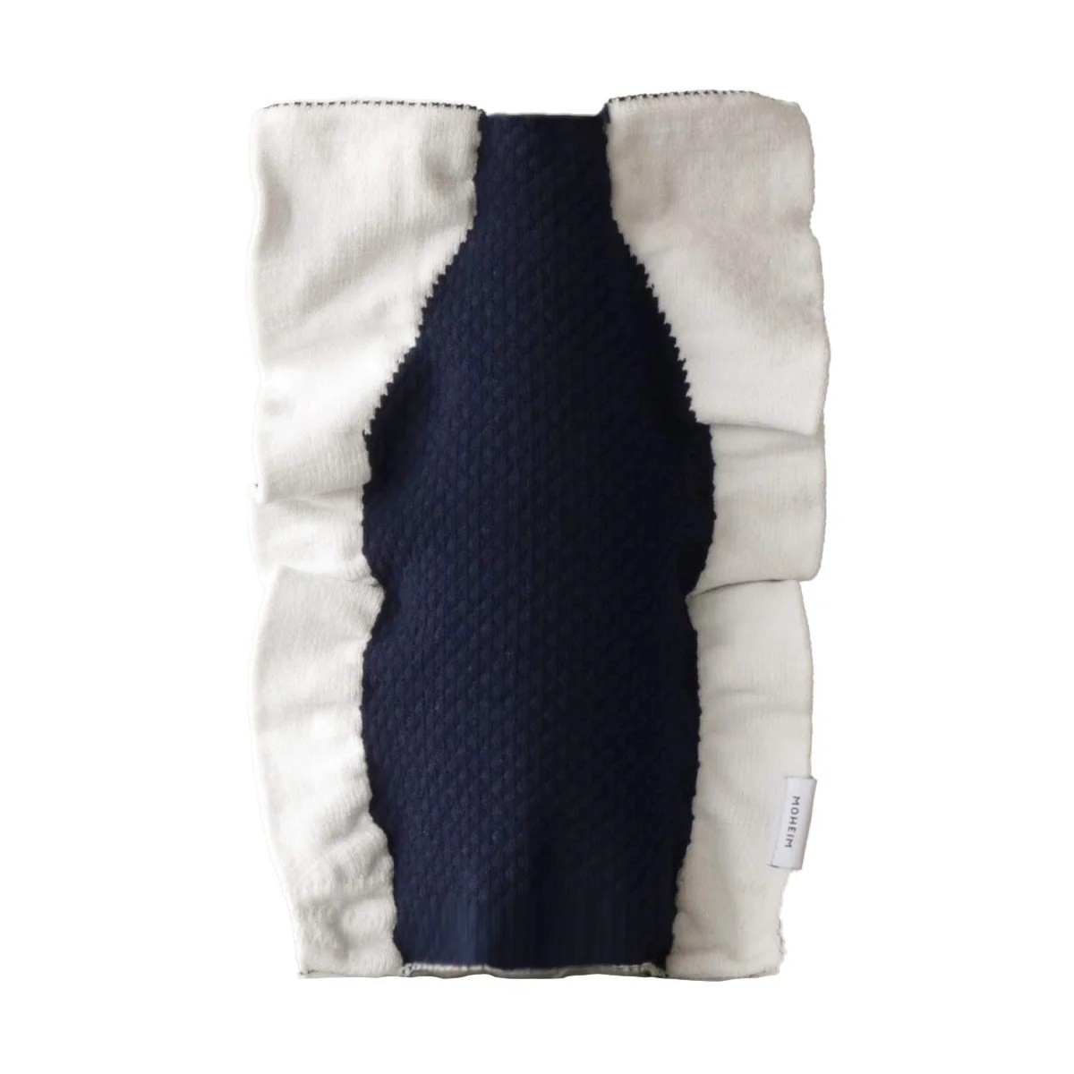 silhouette vase white-navy