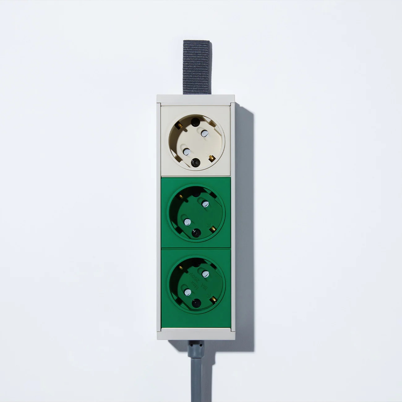 EXTENSION 3-SOCKET / CAMPER GREEN 1.5m