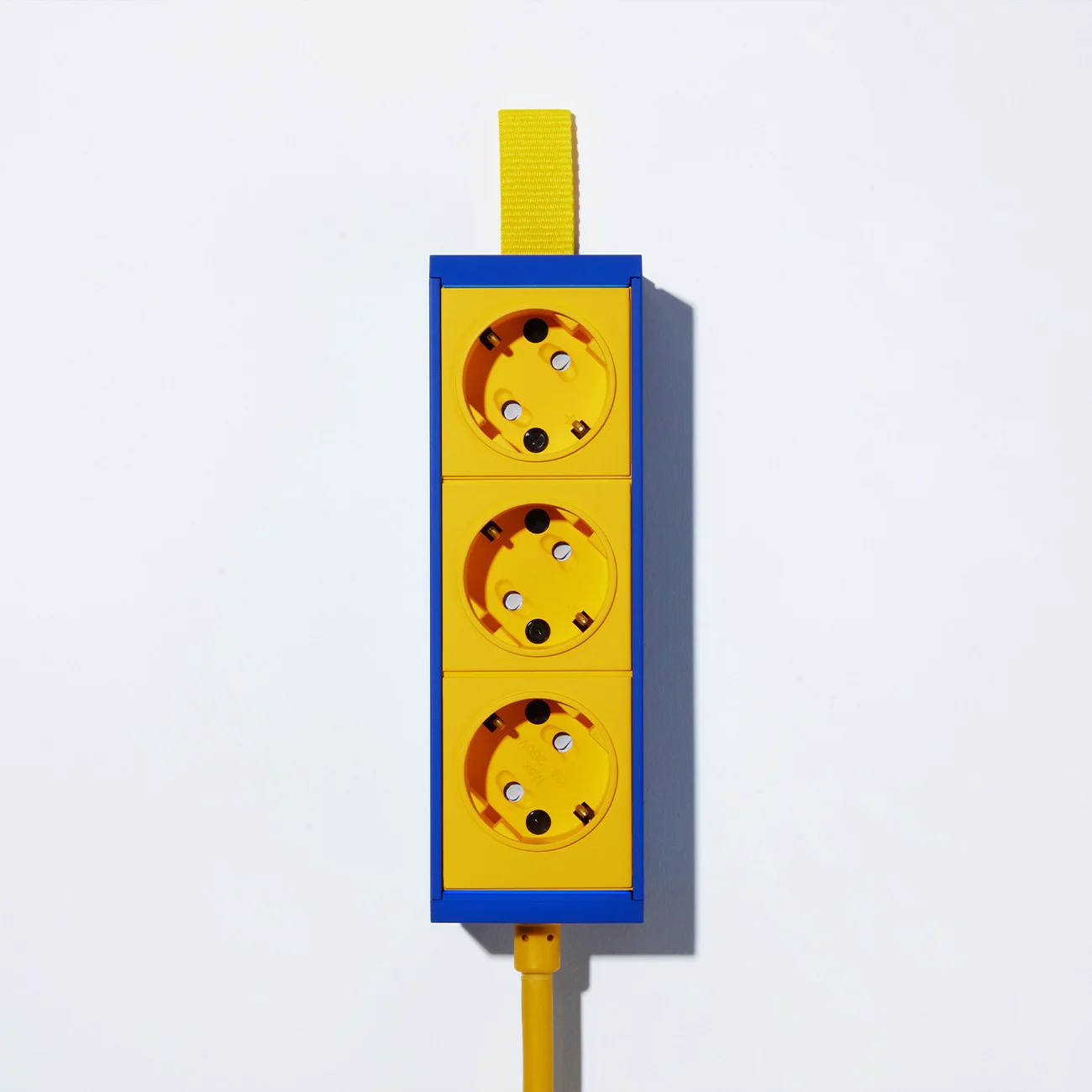 EXTENSION 3-SOCKET / WAVY BLUE 1.5m