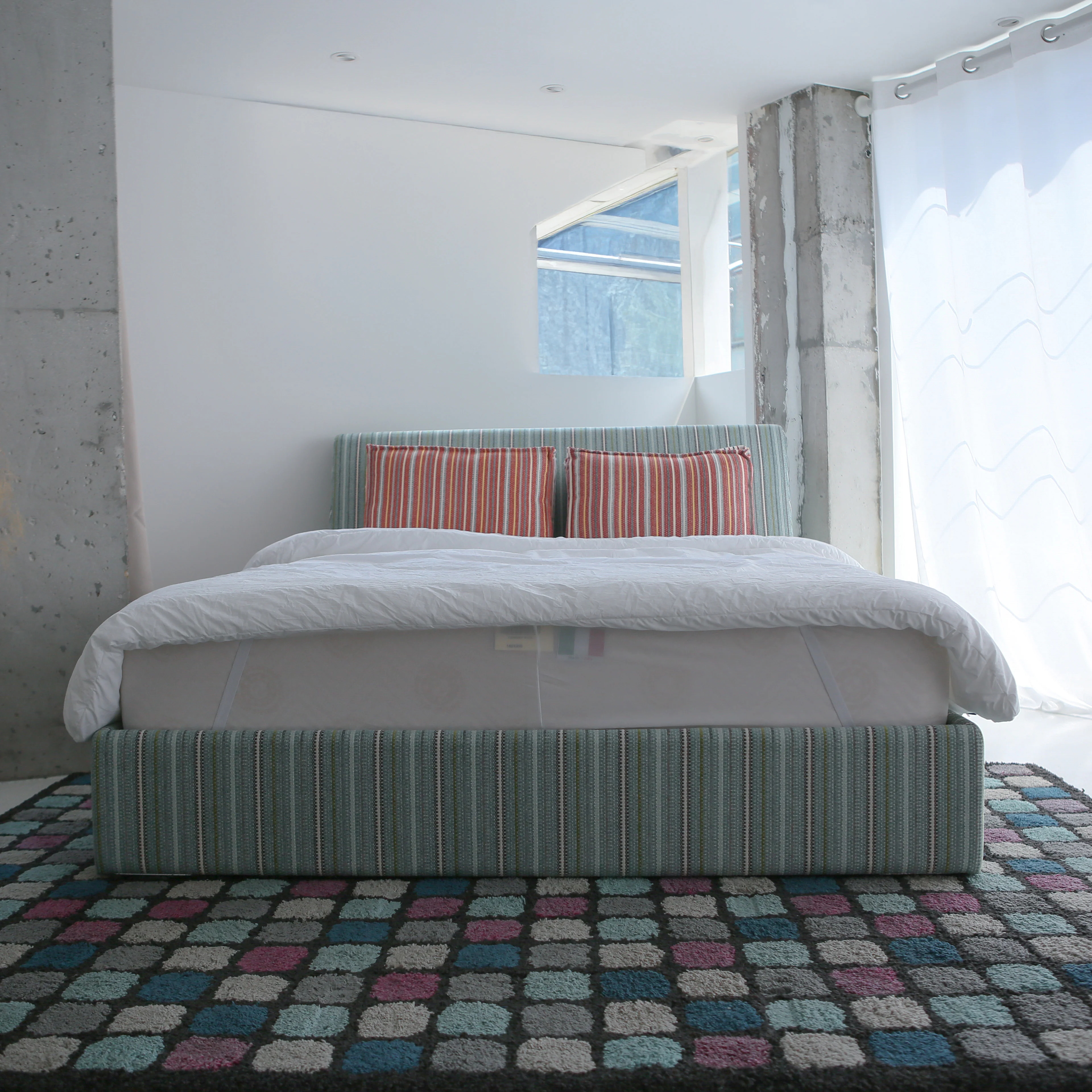 (Pre-Order) SMKB Bed Frame
