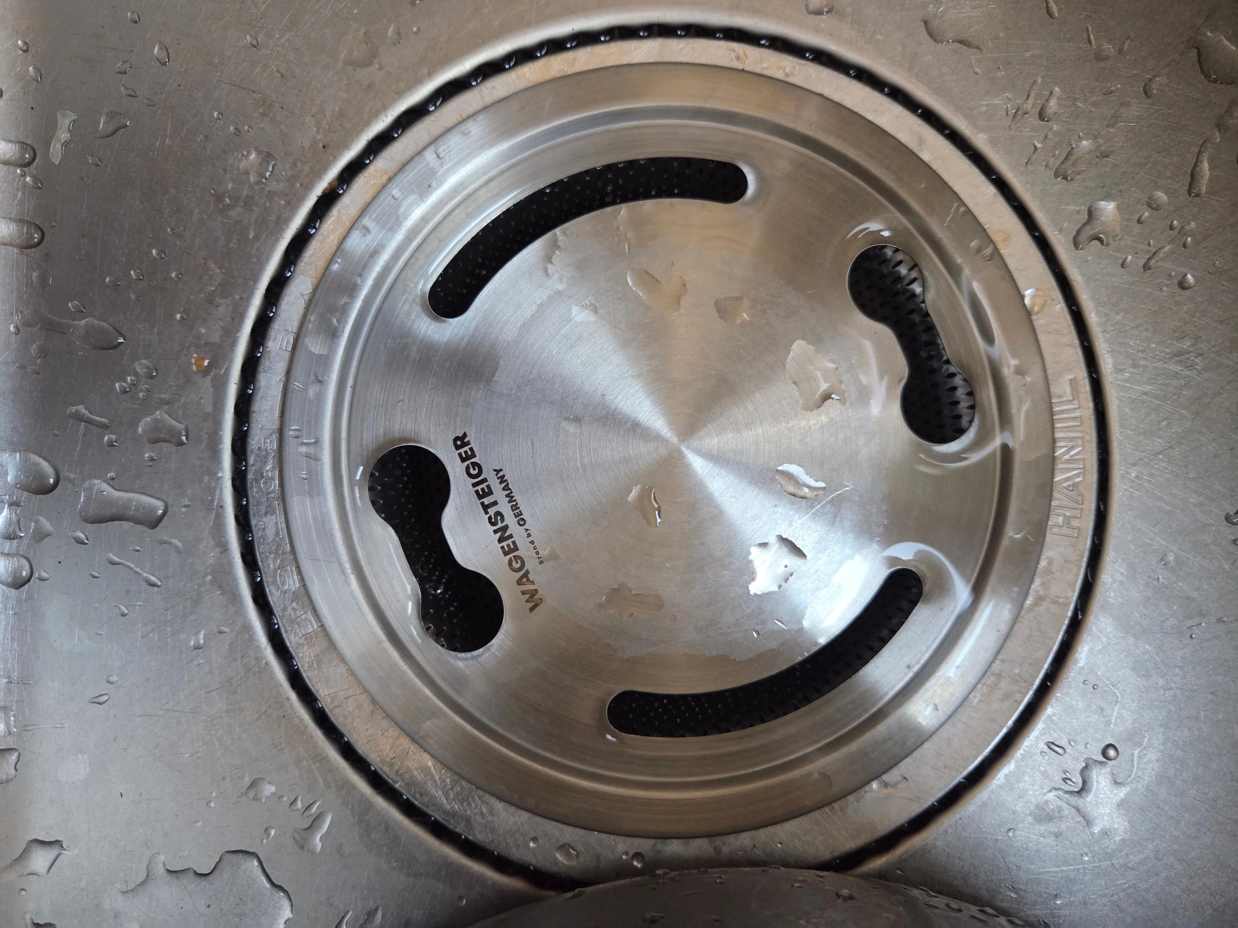 2605040017975.jpg